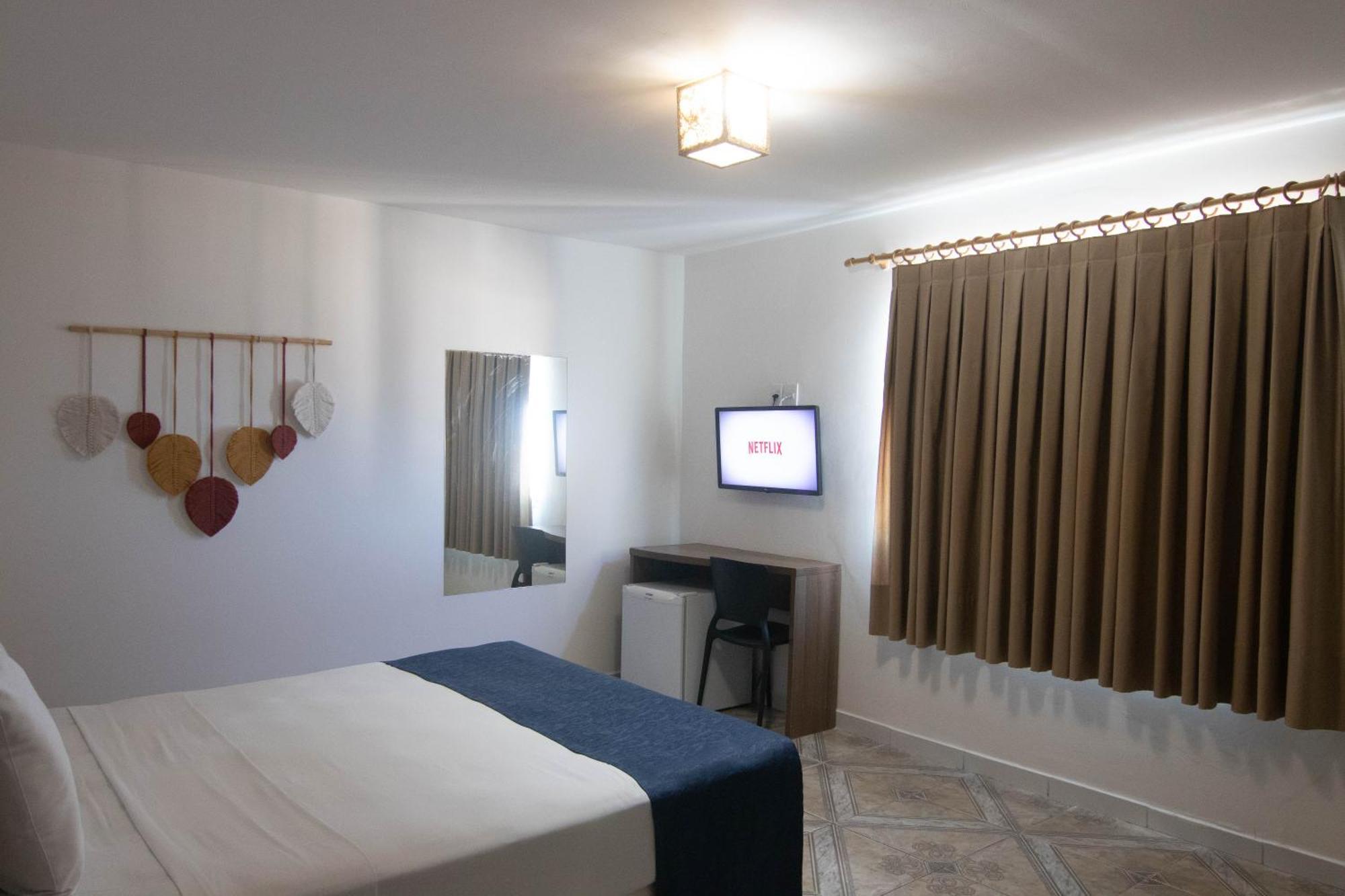 Milos Beach Hotel 알퀴라즈 외부 사진